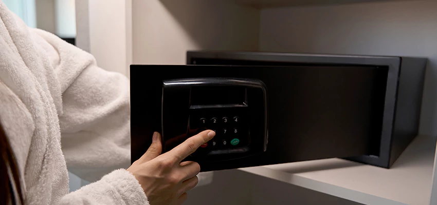 Safe Unlocking Service Company in Tulare, California