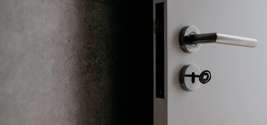 Front Door Handle Repair And Installation in Tulare, CA